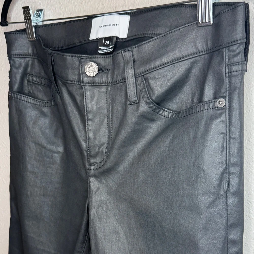 Current/Elliott Stiletto Black Coated Skinny Jeans size 28‎